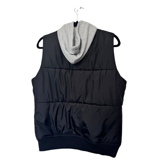 Champion Puffer Vest Black - Picture 3 of 11